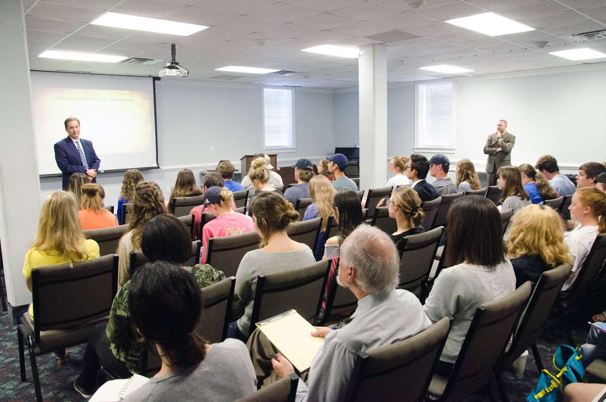 Dr. Justin Pettegrew speaks at Shorter's 2018 Constitution Day event